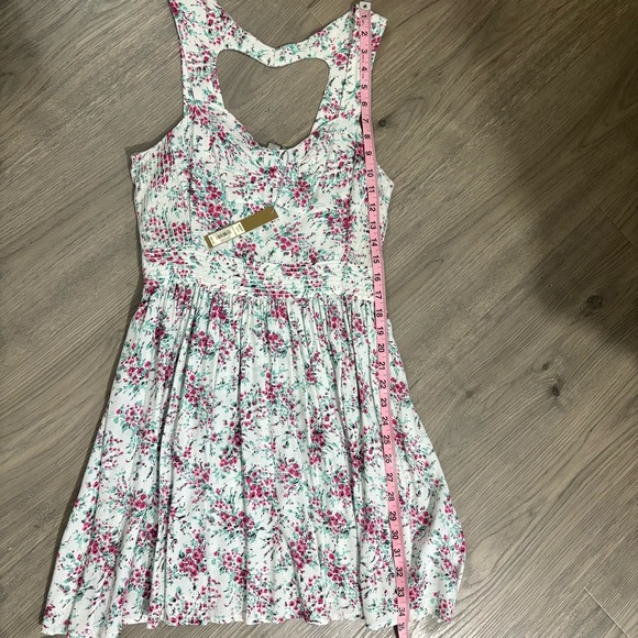 NWT Lauren Conrad Floral SundressHeart Shaped Open Back Sz 8 Pink White Easter - Picture 9 of 16